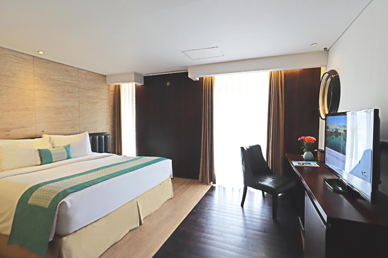 Bedroom 12