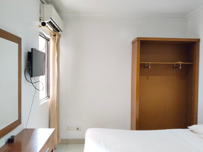 Bedroom 2, Metro Hotel Bekasi by Cocotel, Bekasi