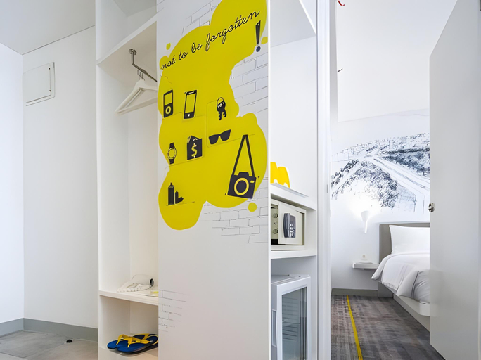 Bedroom 13