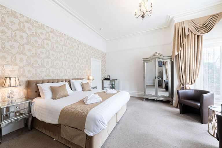 Bedroom 5, Annan Hotel, Conwy