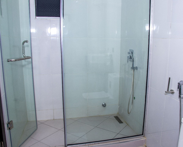 Bathroom, American Courts Hotels, Amuwo Odofin