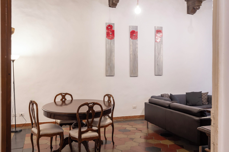 Others 4, Piazza Navona Charming Large Apartment, Roma