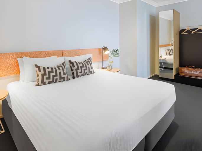 Bedroom 25
