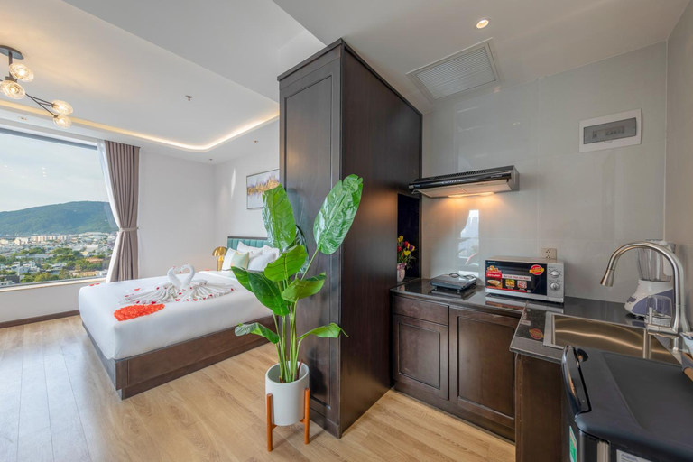 Bedroom 2, Cordial Grand Hotel Da Nang Beach - Infinity Rooftop Pool, Da Nang
