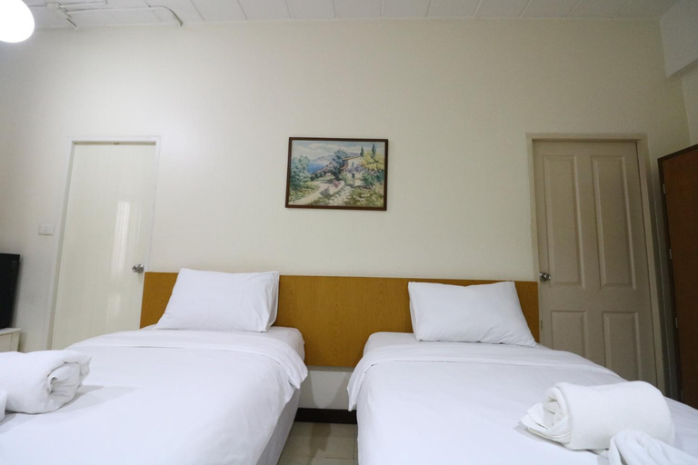 Bedroom 15