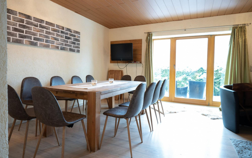 Room 2, Lake View Lodges - Terrace, Zell am See
