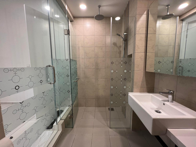 Bathroom 9
