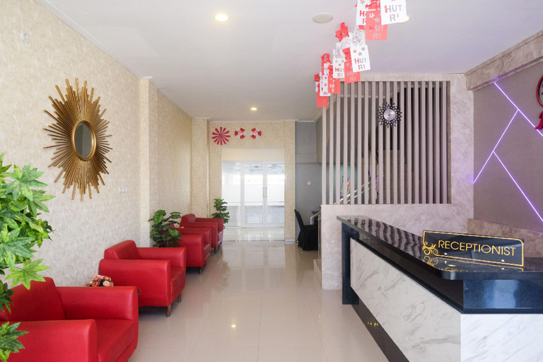 Public Area 3, Urbanview Hotel DJ Inn Tegal, Tegal