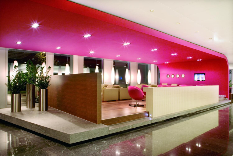 Public Area 3, Mövenpick Zurich Airport, Bülach