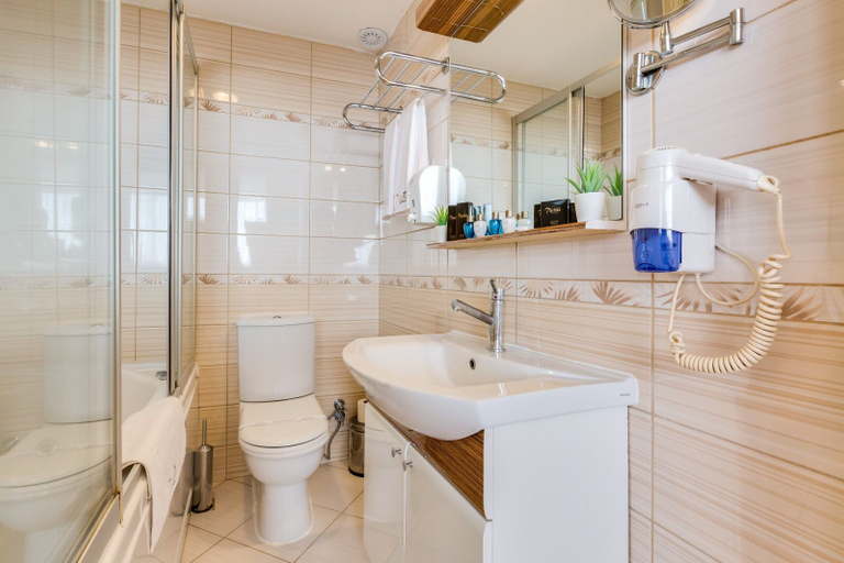 Bathroom 5, Twins Hotel, Çankaya