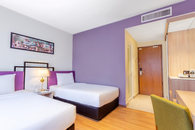 bedroom 8