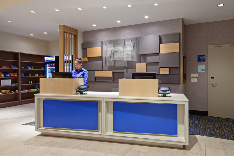 Public Area 5, Holiday Inn Express & Suites VENTURA HARBOR by IHG, Ventura
