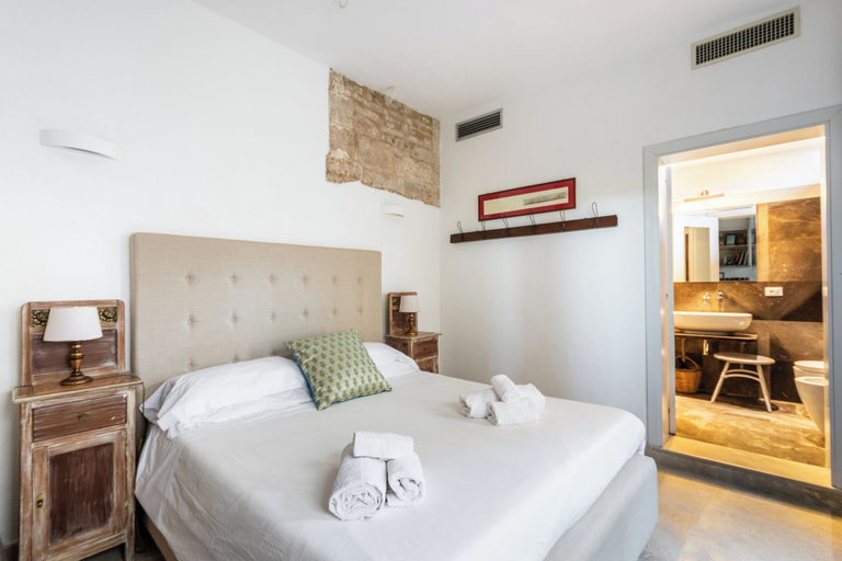 Bedroom 4, Masseria Costanza, Syracuse