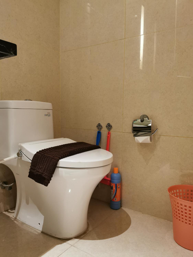 Bathroom 5, Warhol Residence Semarang Simpang Lima, Semarang