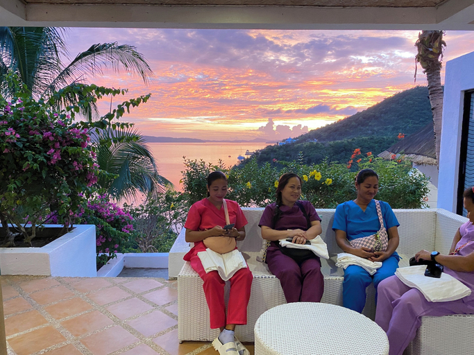 Food & Drinks 4, Marina del Sol Resort & Yacht Club, Busuanga