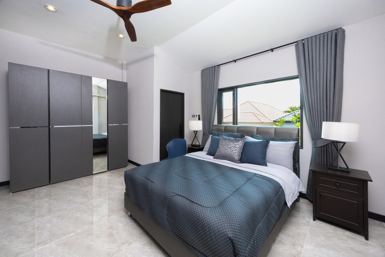 Bedroom 3, Villa Waree minutes to City and Beach, Bang Lamung