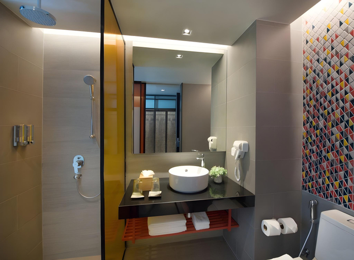 Bathroom 7