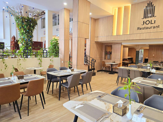 Food & Drinks 5, Joli Hotel, Ruessei Kaev