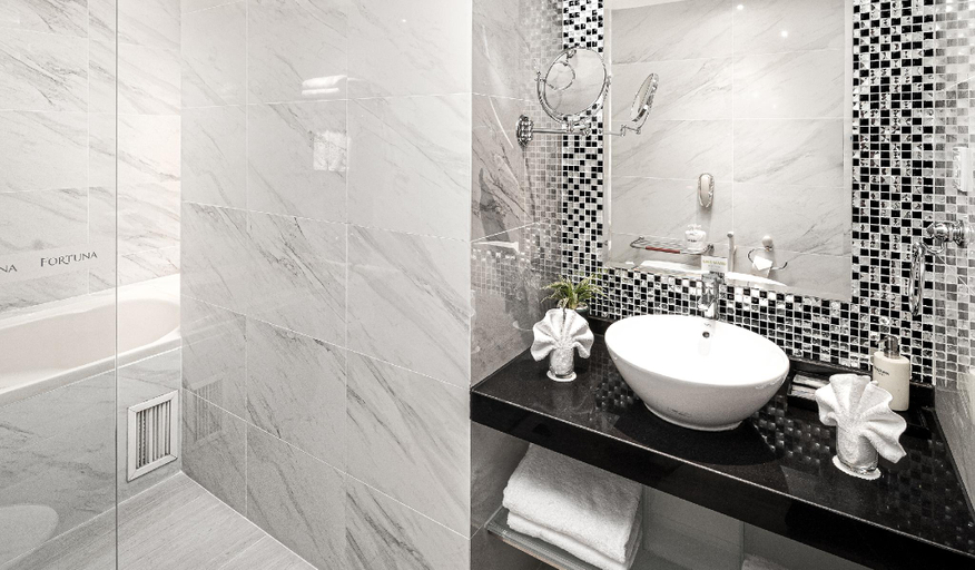 Bathroom 5, Fortuna Hotel Hanoi, Ba Đình