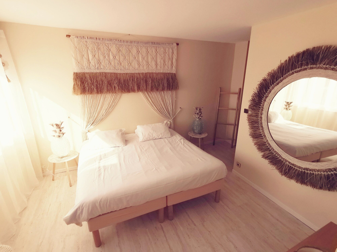 Bedroom 3, hôtel tennis internationnal, Hérault