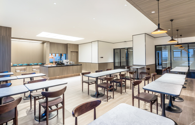 Food & Drinks 5, Hanting Hotel Wuhe Caihong Times Square, Bengbu