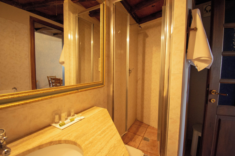 Bathroom 4, Il Poggio dei Pettirossi, Perugia