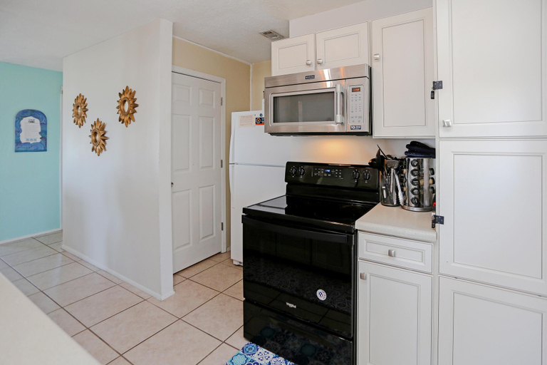 Others 1, Pelican Bend, Gulf