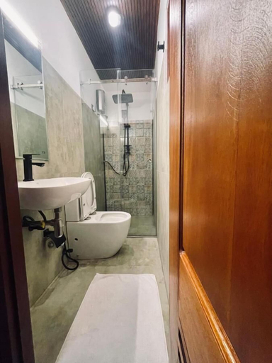Bathroom 3, Vivid Colombo, Thimbirigasyaya