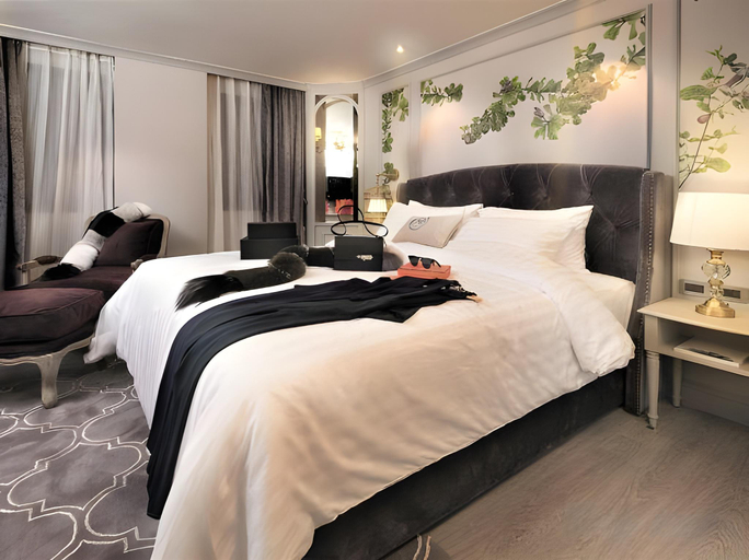 Bedroom 6