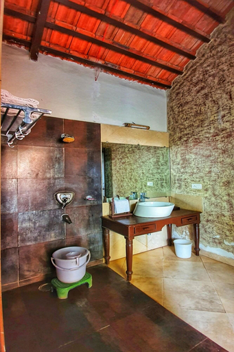 Bathroom 5, Greetoe Celebration Van Vilas, Umaria