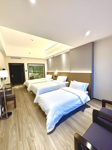 Bedroom 18