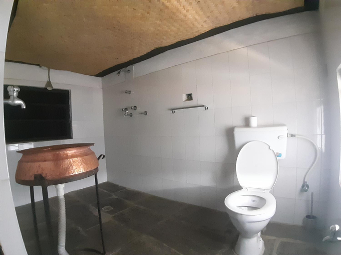 Bathroom 5, Siddhartha Garden Ayurveda Bed and Breakfast, Gandaki