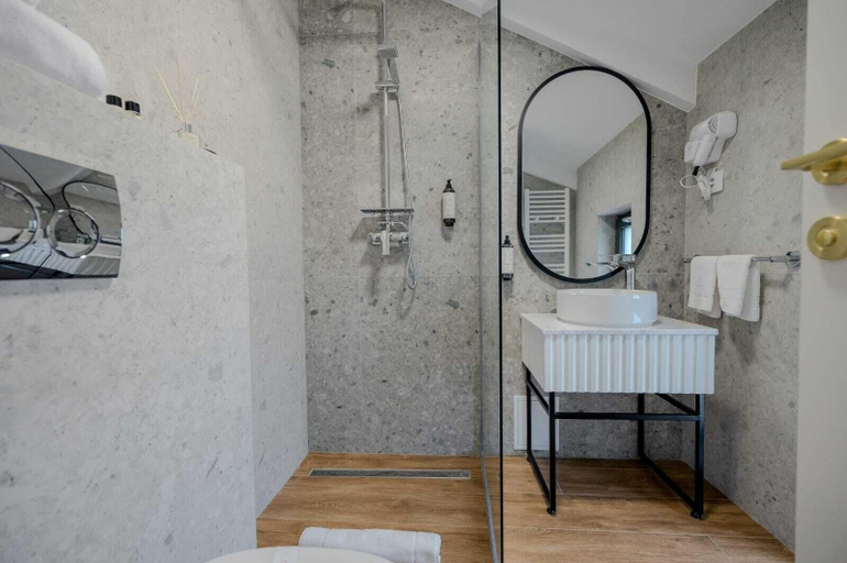 Bathroom 3, Hotel-Restaurant Dumbrava Rupea, Rupea