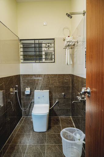 Bathroom 5, Merry Inn Luxe Suites Near KIAL, Bangalore