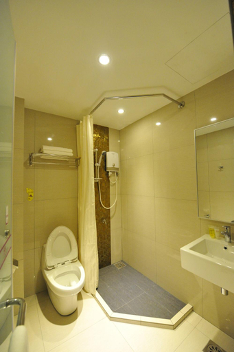 Bathroom 4, MILANO HOTEL, Kluang