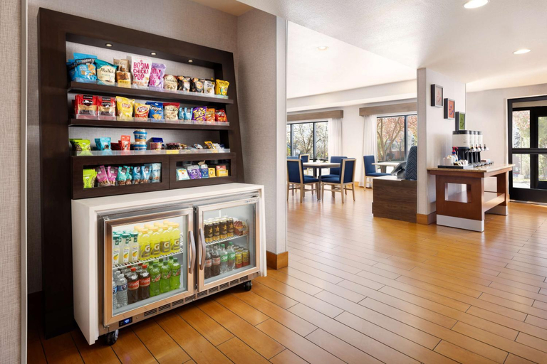 Food & Drinks 4, Hampton Inn Sacramento/Rancho Cordova, Sacramento