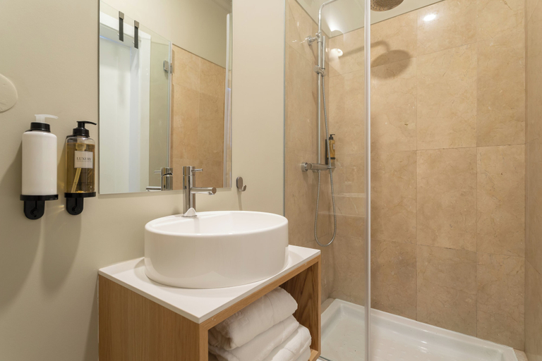 Bathroom 3, Lapa Diplomatic Suite&Flat by FeelLisboa, Lisbon