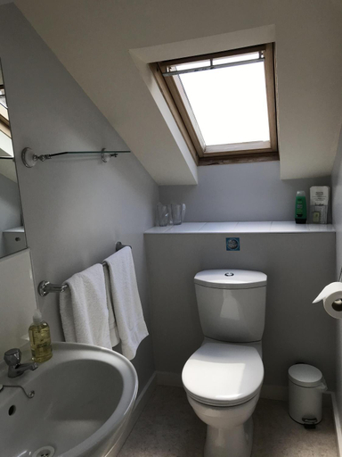 Bathroom 4, Bowden Lodge Hotel, Sefton
