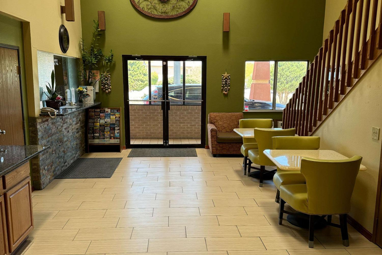 Public Area 2, Rodeway Inn Moriarty, Torrance