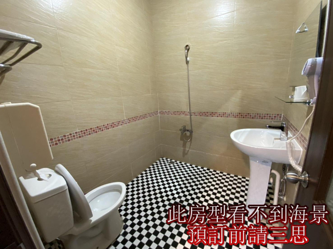 Bathroom, Sanxiantai Xingchen B&B, Taitung