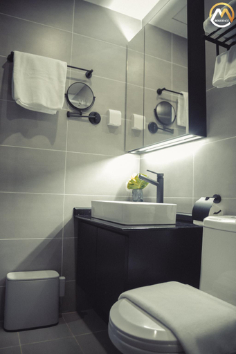 Bathroom 5, Phnom Penh Infinity Pool Min. $22/N - M Residence, Phnom Penh