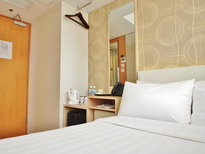 Bedroom 8