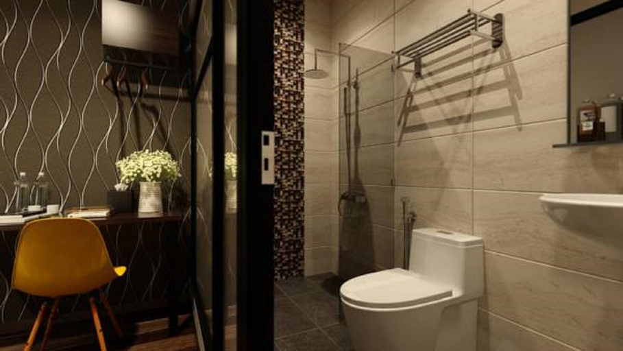 Bathroom 17