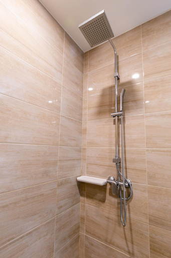 Bathroom 9