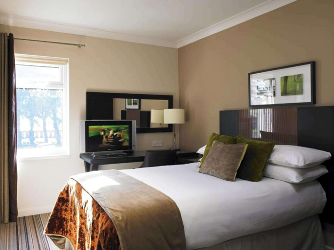 Bedroom 3, De Vere Horsley Estate, Surrey