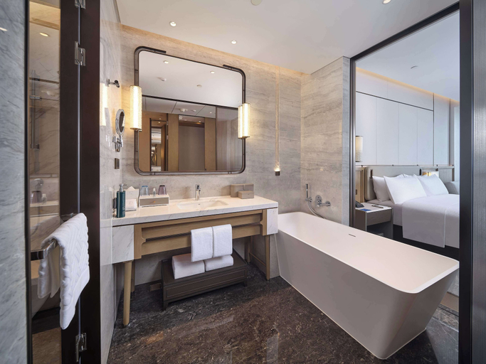 Bathroom 5, Hilton Jiashan, Jiaxing