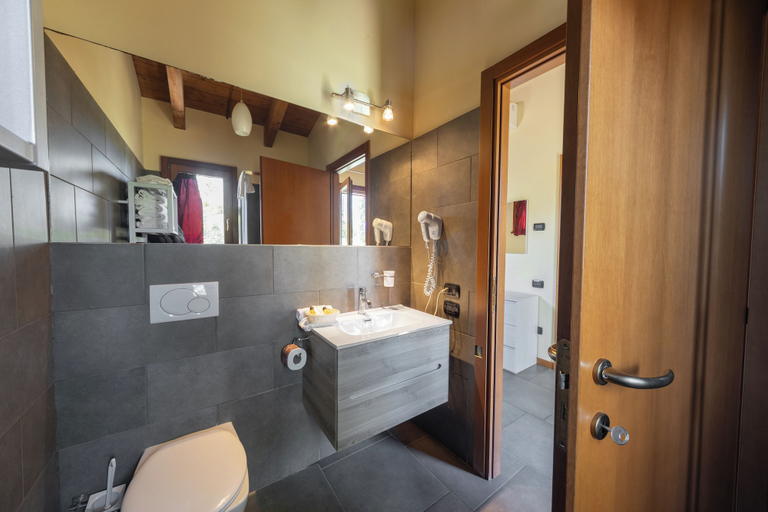 Bathroom 4, La Valle Dei Caprioli - B&B, Rimini