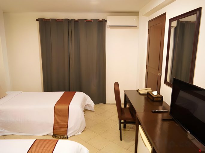 Bedroom 28
