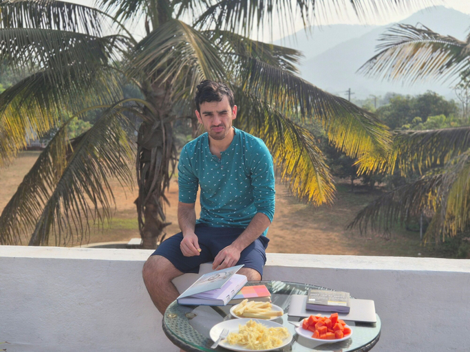 Food & Drinks, Camp Temgarh, Pune