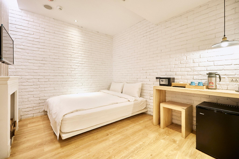 Bedroom 9